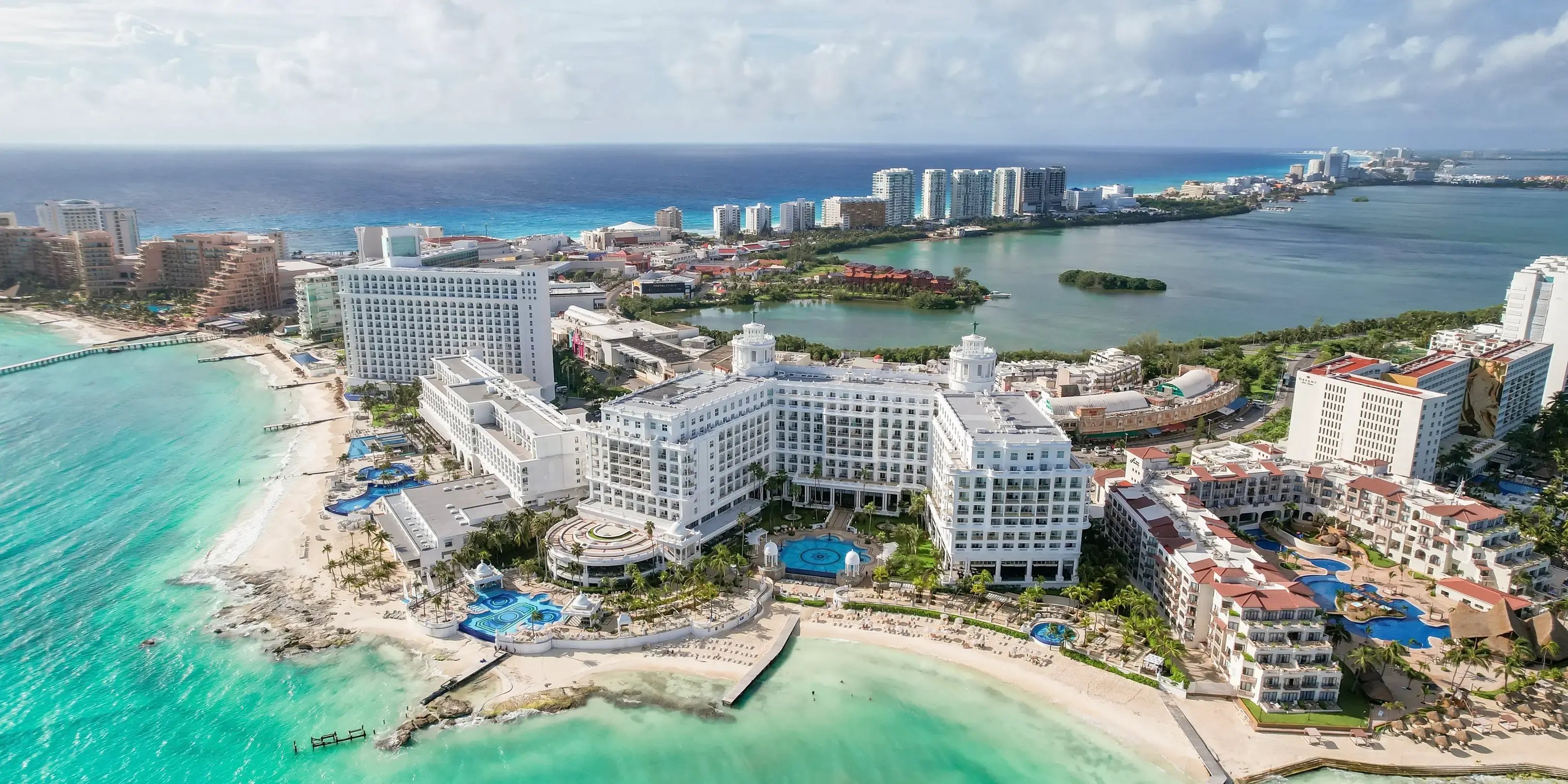 Vista panorámica de la zona hotelera de Cancún Quintana Roo